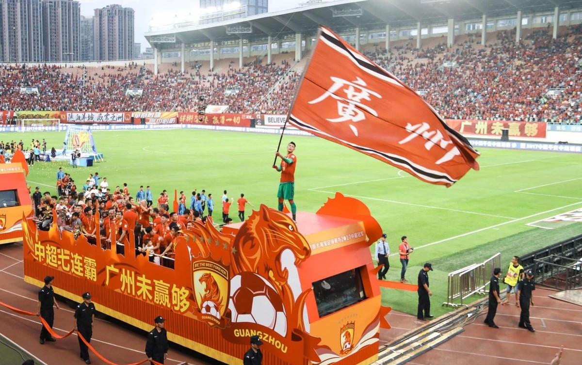 中超倒计时，犹他爵士转会期刷新队史纪录，细节引发关注，质疑声仍在，年轻球员得到机会的简单介绍-开云注册网址