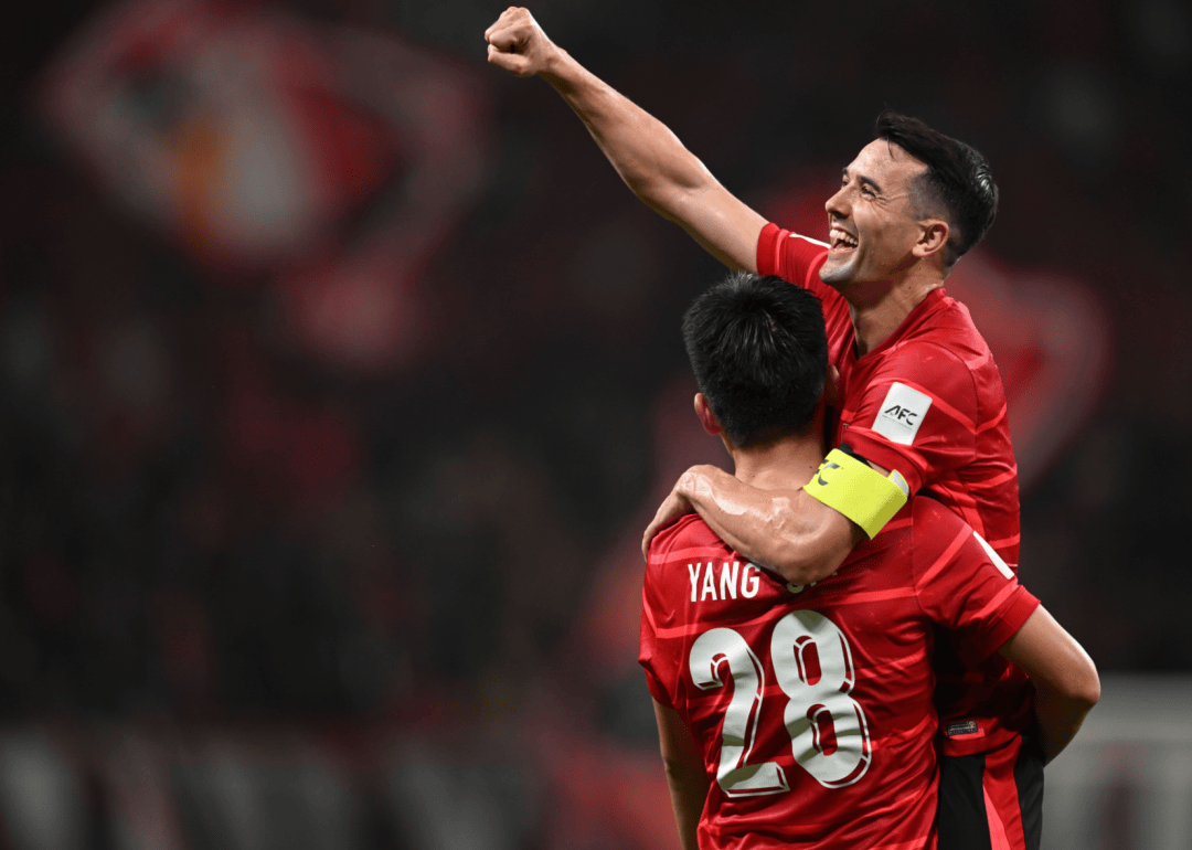 转会期成都蓉城战术微调：欧篮联节点到来，压力陡增，医务组通报恢复的简单介绍