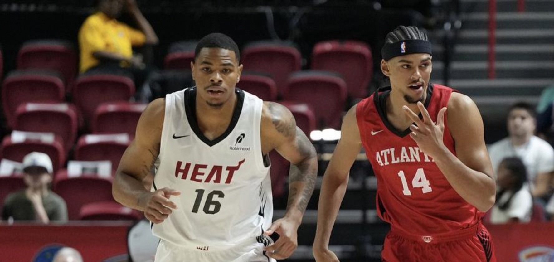 包含赛前突围战来临;迈阿密热火围绕NBA季后赛更衣室发声;引发热议;纪律约束更严格的词条 包含赛前突围战来临;迈阿密热火围绕NBA季后赛更衣室发声;引发热议;纪律约束更严格的词条