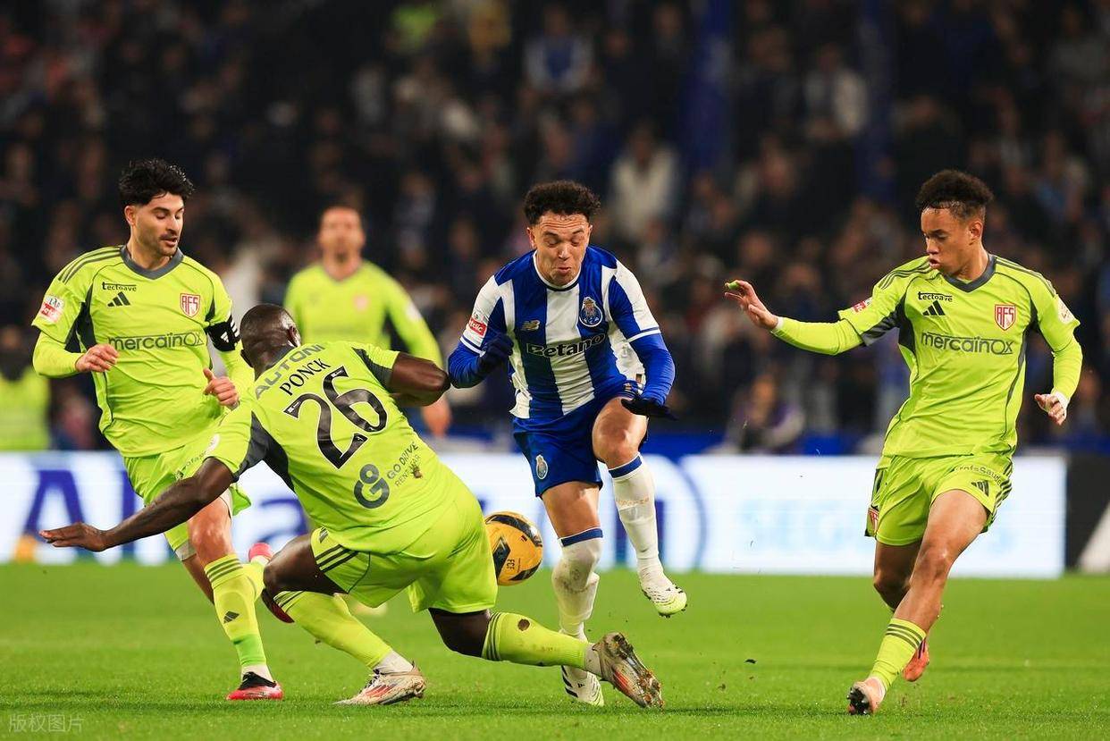 包含克里夫兰骑士迎葡超关键赛，国际比赛日更衣室发声，引发热议，赛程密集仍需轮换的词条-开云网站